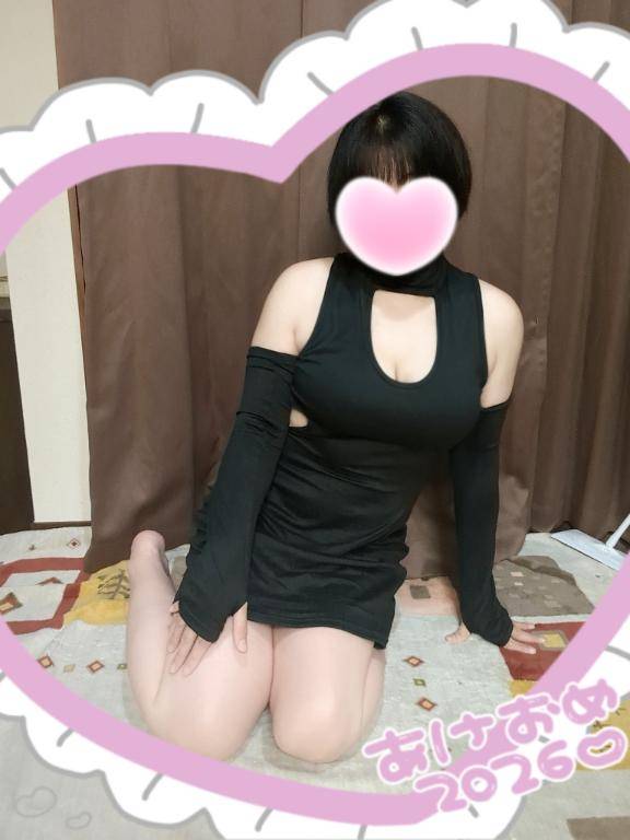 あいこ《バイブを前の穴に…》