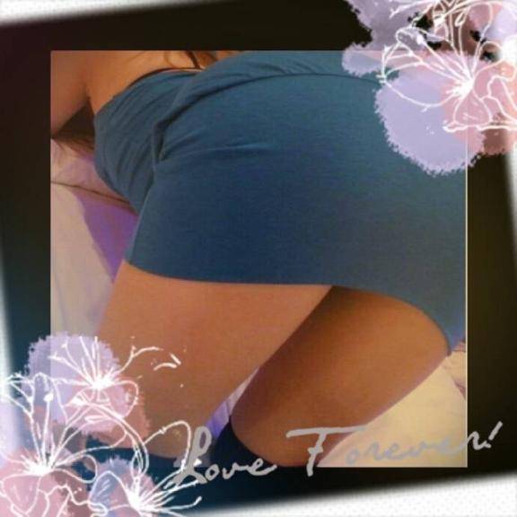 ひとみ《お水系不倫妻》