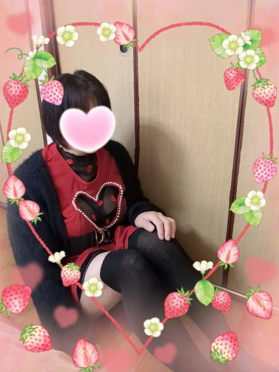 あいこ《バイブを前の穴に…》