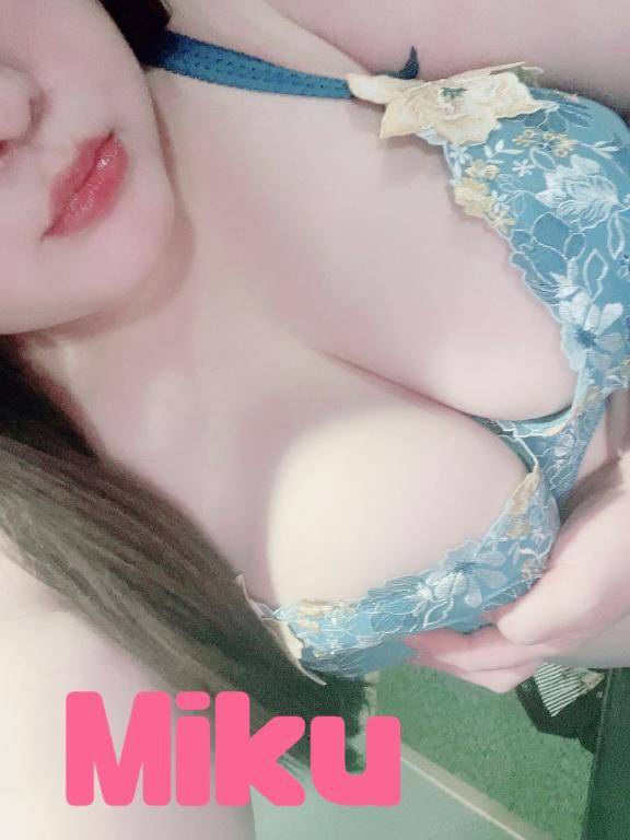 みく《本能の淫乱娘》