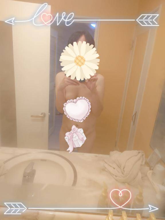 ゆき《細身の熟女枠》