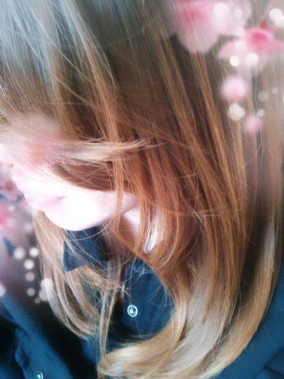 ひとみ《お水系不倫妻》