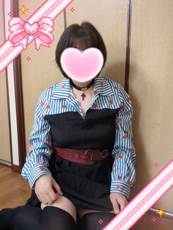 あいこ《バイブを前の穴に…》