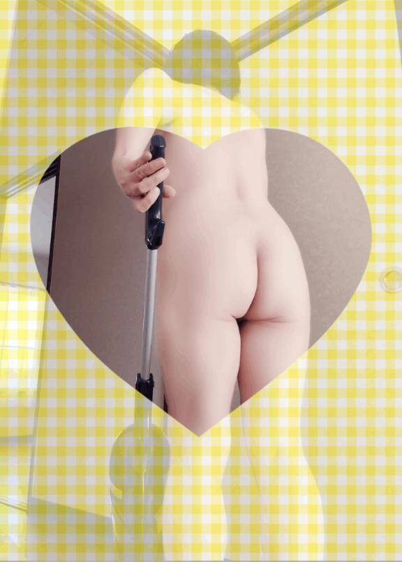 あいこ《バイブを前の穴に…》