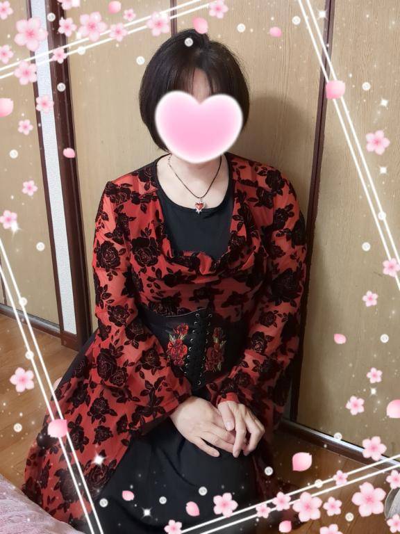 あいこ《バイブを前の穴に…》