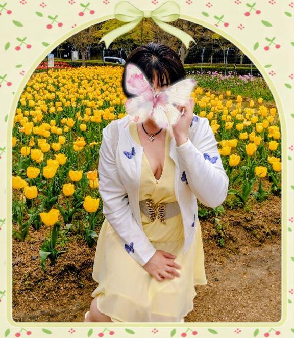 あいこ《バイブを前の穴に…》