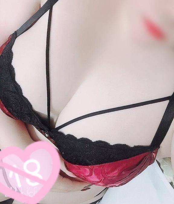 みい《勝負するおっぱい》