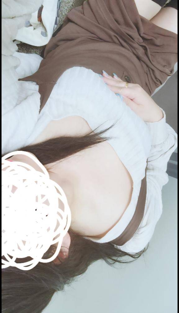 ゆら《ポワポワ系お姉さん》