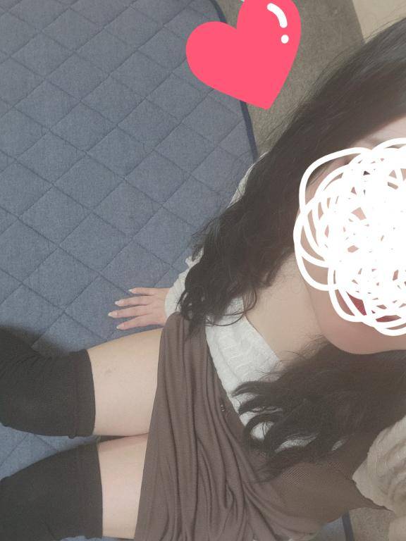 ゆら《ポワポワ系お姉さん》