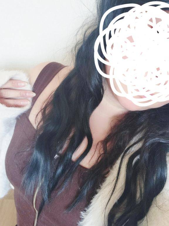 ゆら《ポワポワ系お姉さん》