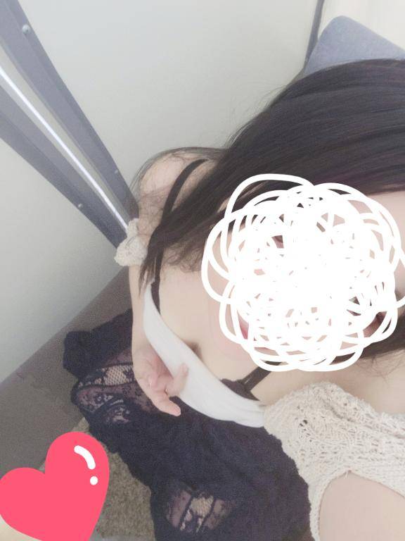 ゆら《ポワポワ系お姉さん》