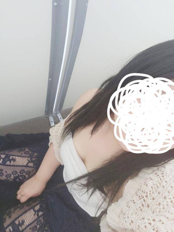 ゆら《ポワポワ系お姉さん》
