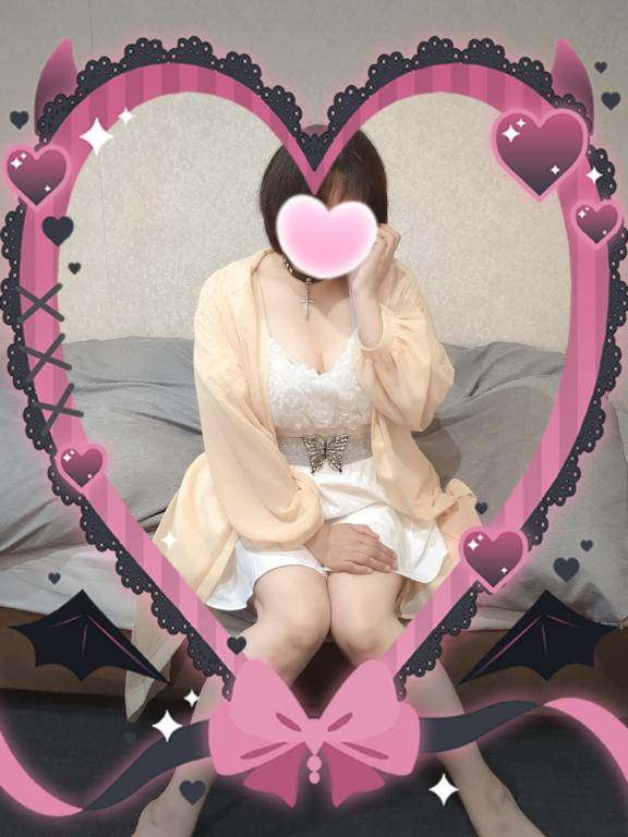 あいこ《バイブを前の穴に…》