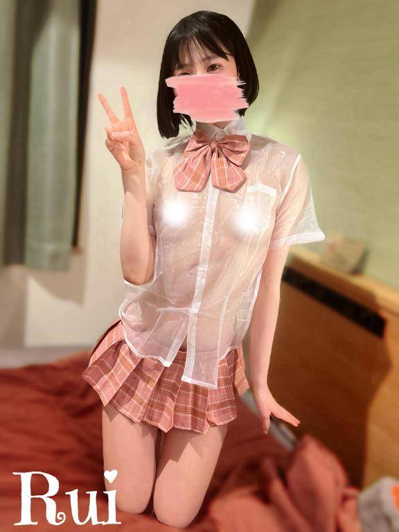 すけすけ制服で(   ᐕ)