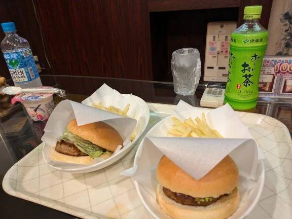 ２回目の再会。アルル２１１様、ありがとうございます。