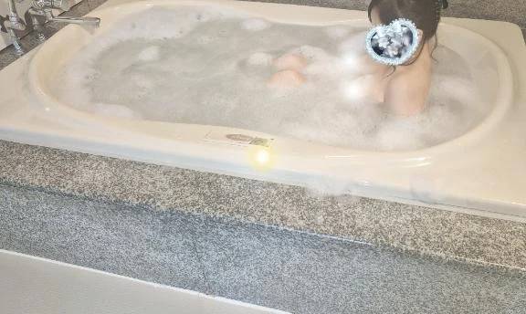 ももこ　　体験入店中