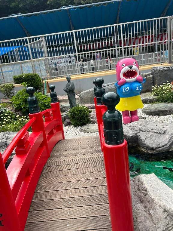 すみません。