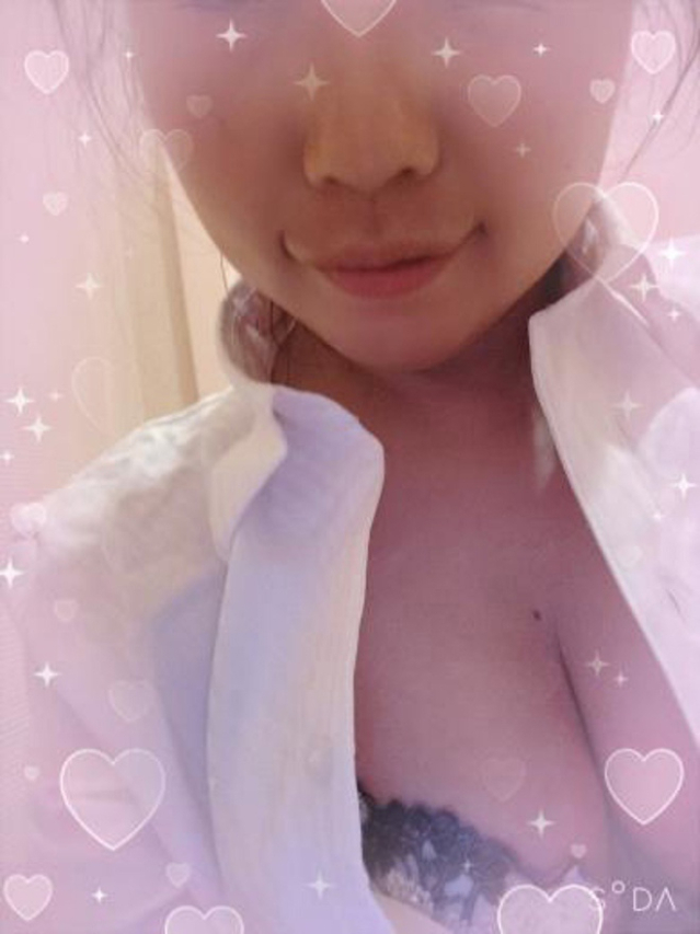 アリサ新人 ナースで夜這い