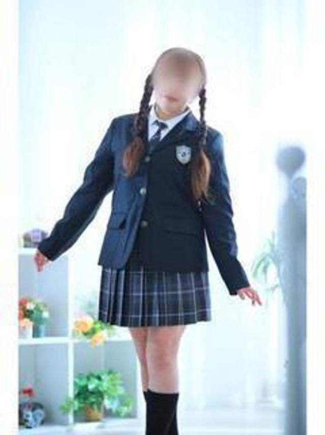 アリサ新人 ナースで夜這い