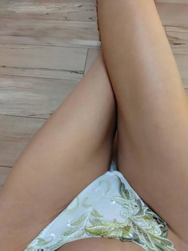 スレンダー・新人　ななこ