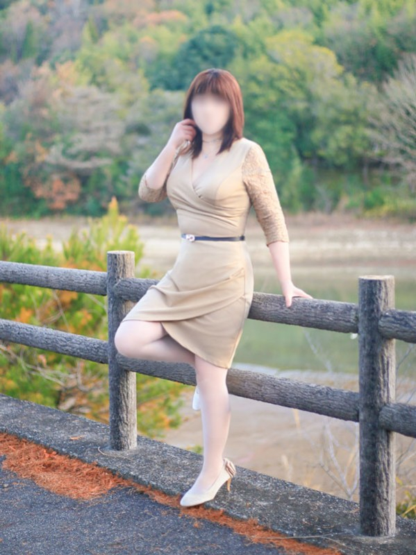 上田 奈央（こあくまな人妻・熟女たち　東広島店　(KOAKUMAグループ)）