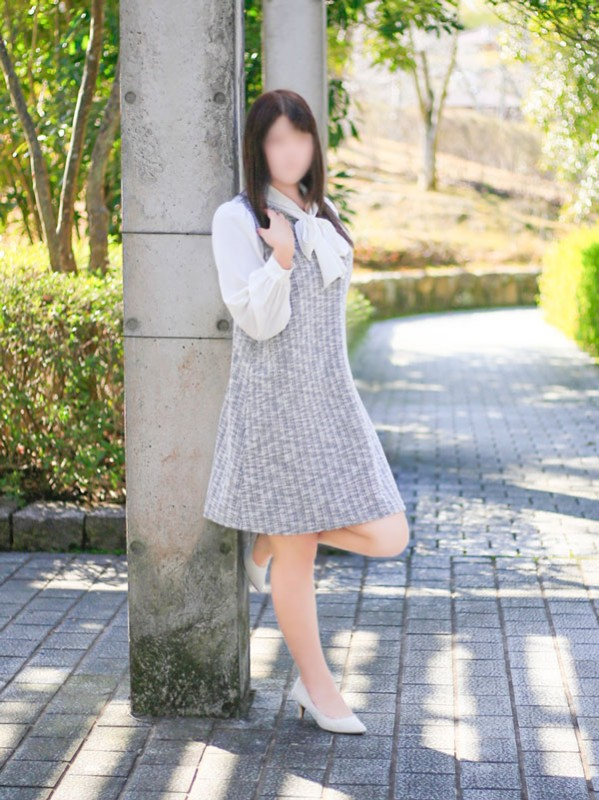 美波あかね（こあくまな人妻・熟女たち　東広島店　(KOAKUMAグループ)）