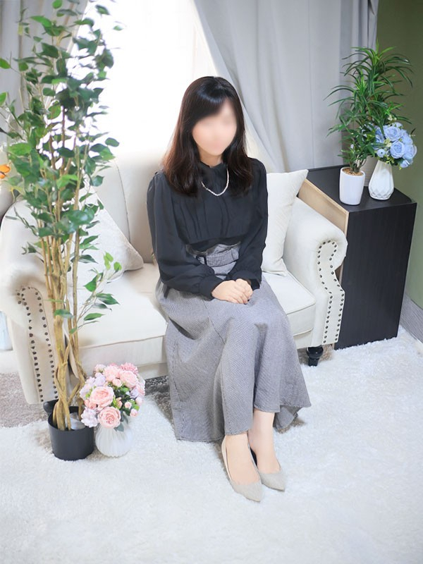 白石もえ（こあくまな人妻・熟女たち　東広島店　(KOAKUMAグループ)）