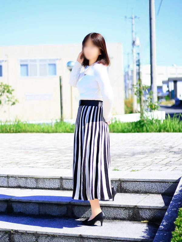 上田奈央（こあくまな人妻・熟女たち　東広島店　(KOAKUMAグループ)）