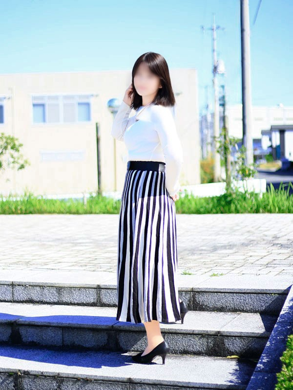 上田奈央（こあくまな人妻・熟女たち　東広島店　(KOAKUMAグループ)）