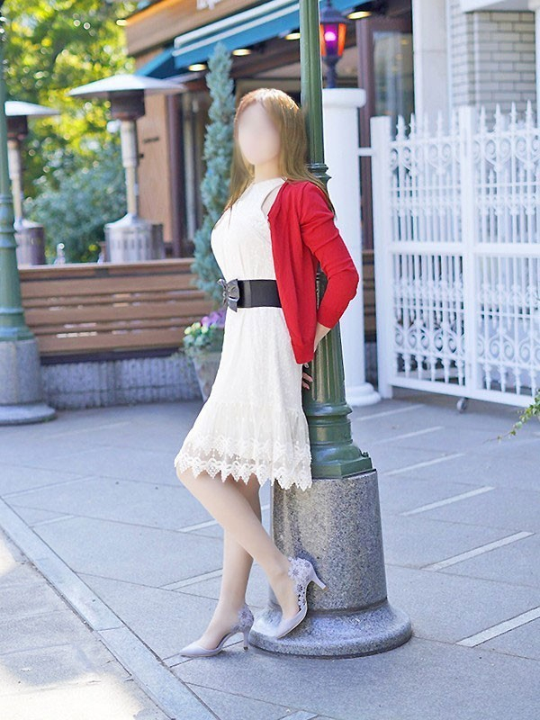 山崎りか（こあくまな人妻・熟女たち　東広島店　(KOAKUMAグループ)）