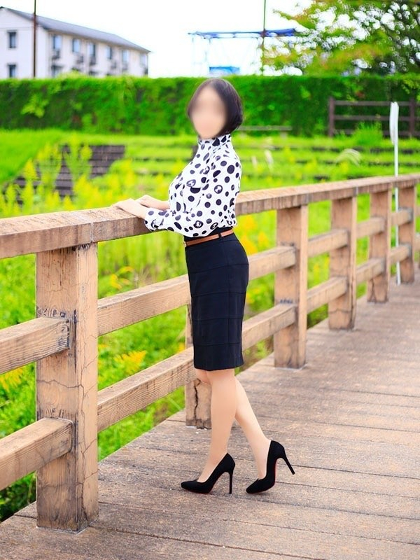 栗栖るみ（こあくまな人妻・熟女たち　東広島店　(KOAKUMAグループ)）