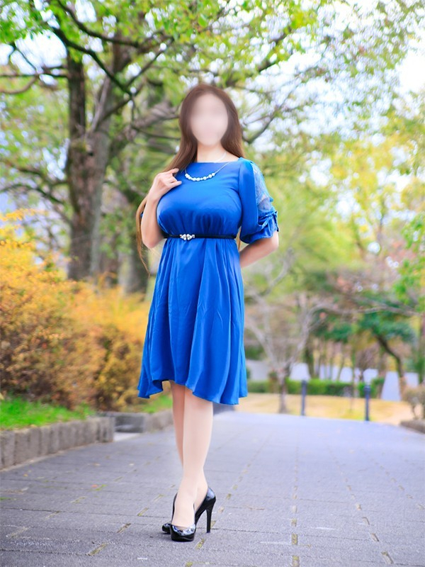 白鳥　真理（こあくまな人妻・熟女たち　東広島店　(KOAKUMAグループ)）