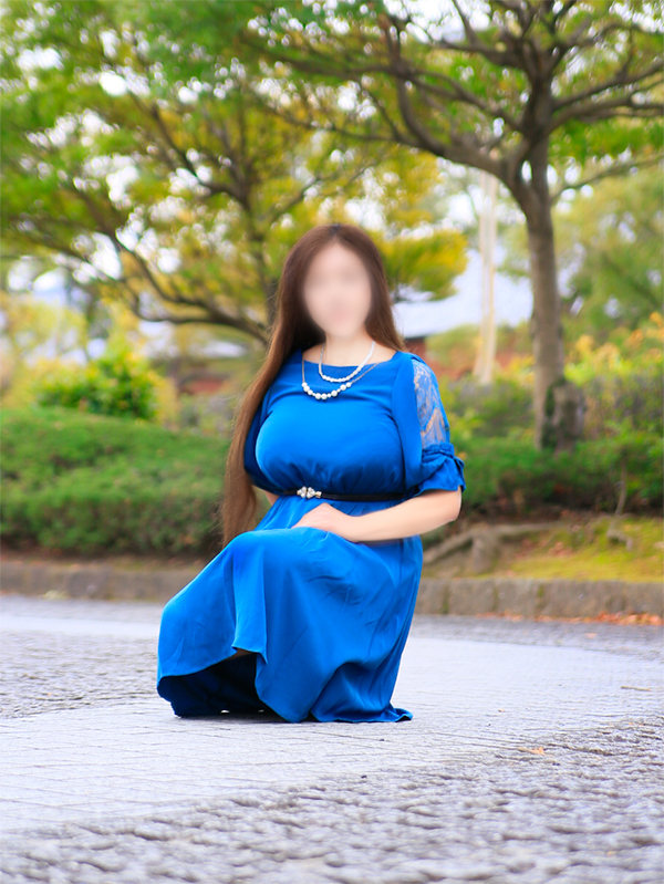 白鳥　真理（こあくまな人妻・熟女たち　東広島店　(KOAKUMAグループ)）