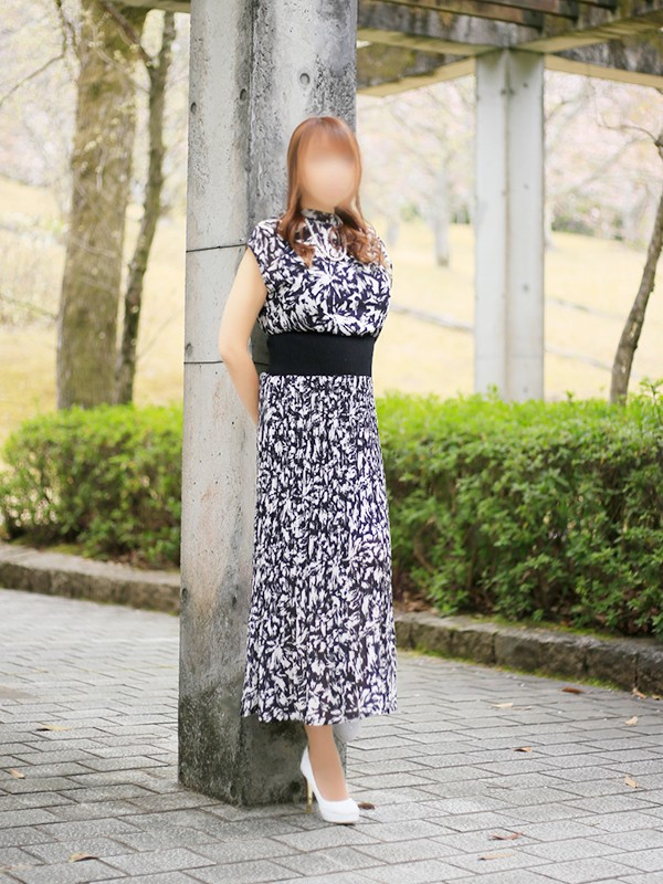 成宮まなみ(こあくまな人妻・熟女たち 東広島店 (KOAKUMAグループ))