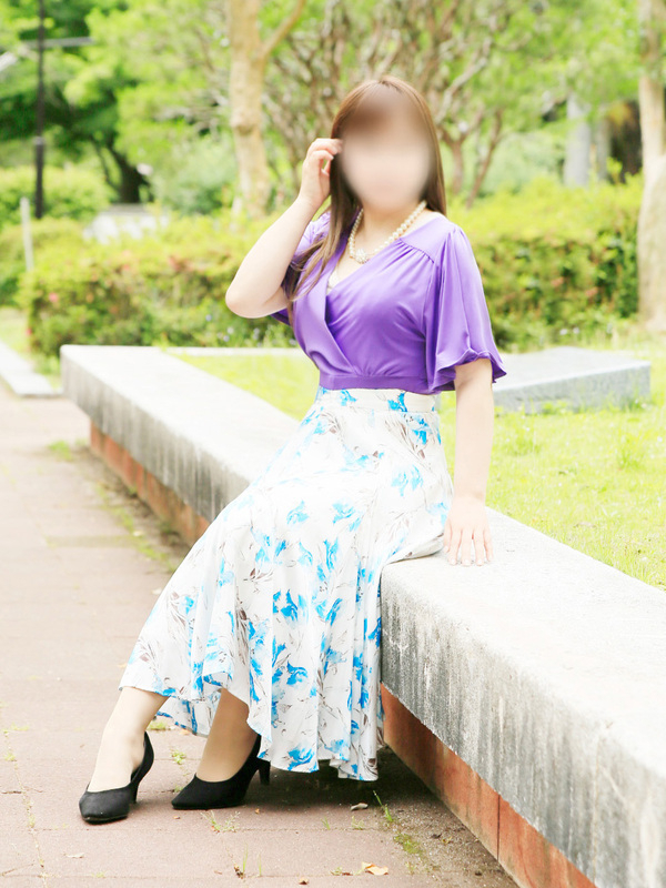 上条明奈（こあくまな熟女たち岩国店(KOAKUMA グループ)）