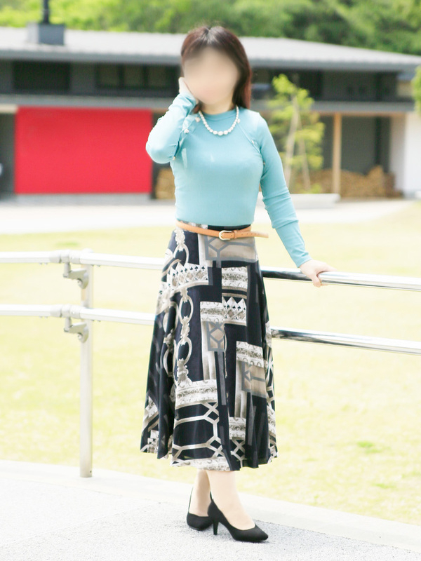 小芝奈津美（こあくまな熟女たち岩国店(KOAKUMA グループ)）