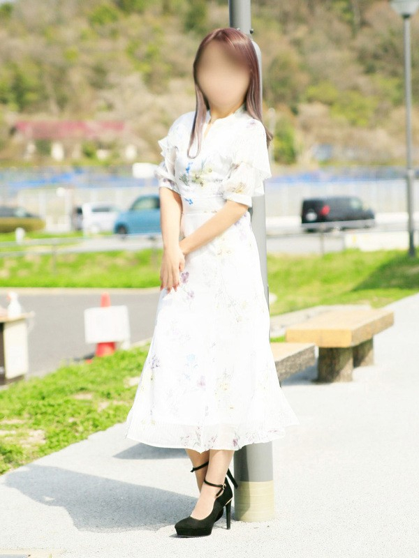 双葉りか（こあくまな熟女たち岩国店(KOAKUMA グループ)）