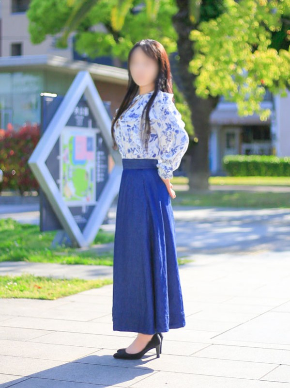 仁井谷藍（こあくまな人妻・熟女たち倉敷店(KOAKUMAグループ)）