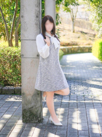 美波あかね