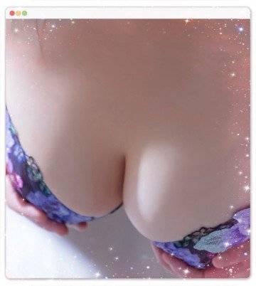 美鈴ありさ