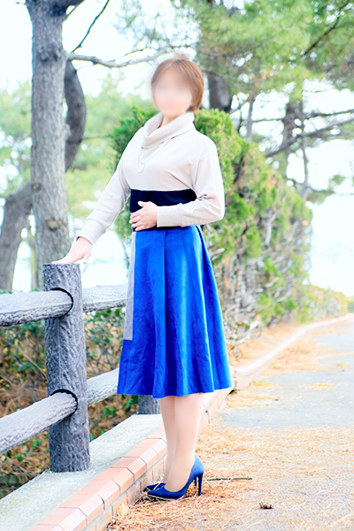 石野ひとみ