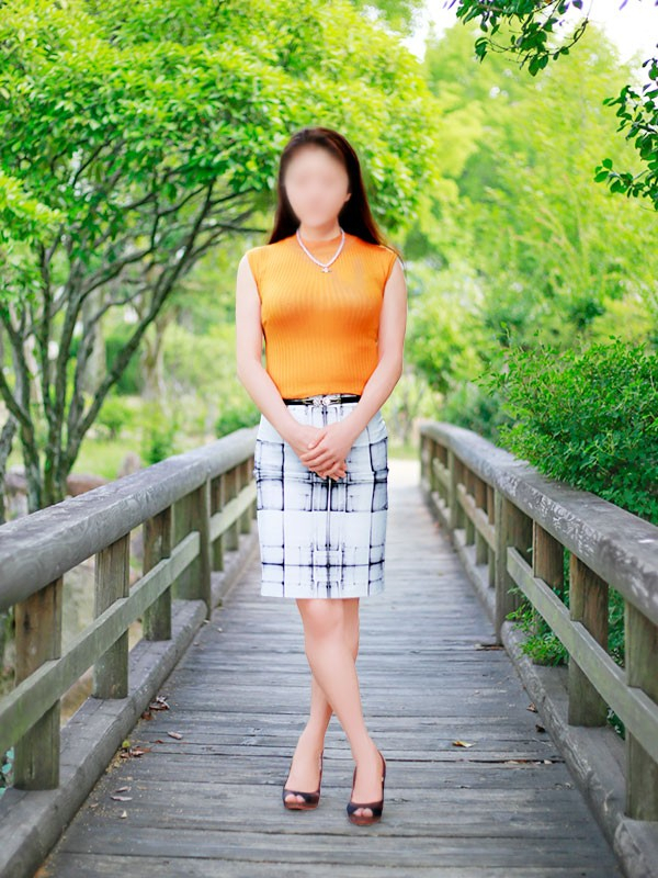 新城 綾乃