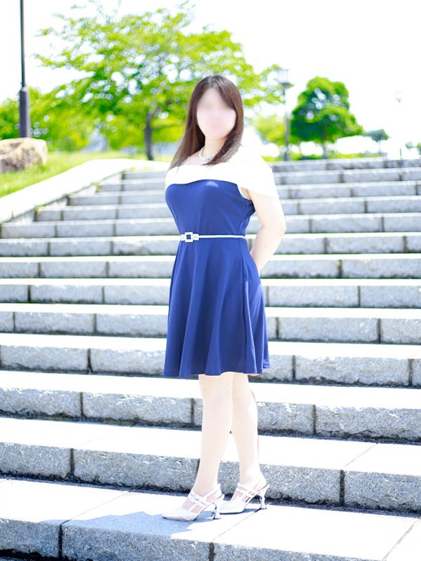 夏目ちひろ