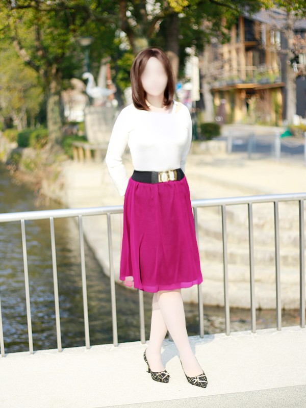 石野ひとみ