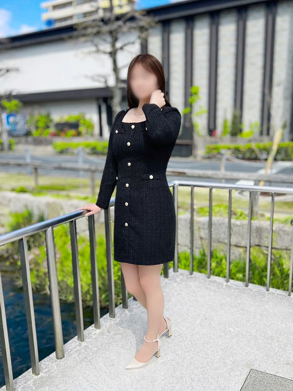 夏目ちひろ