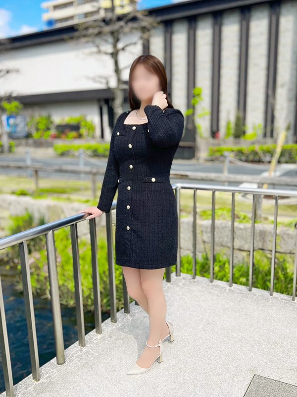 夏目ちひろ