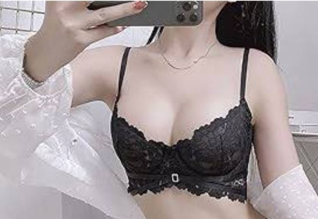 かれん　スレンダー熟女の女神♪（【若い子から熟女まで】リップサービス neo）