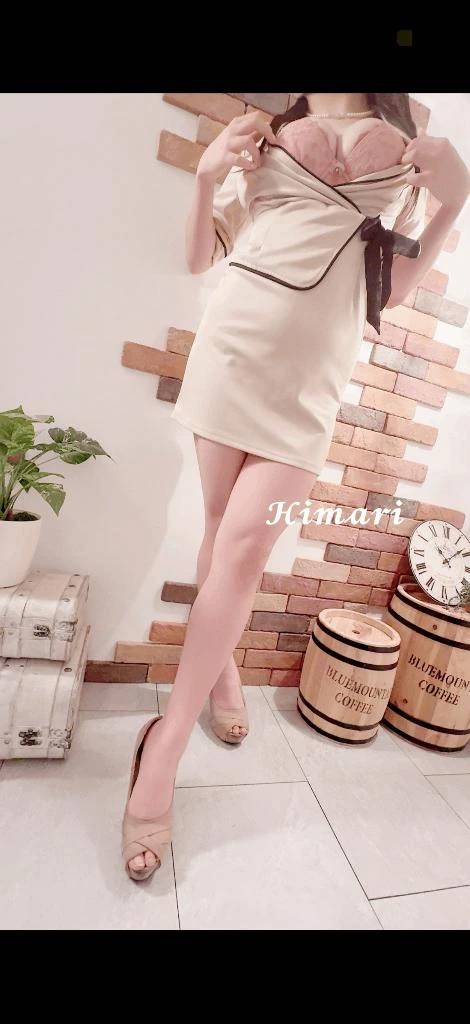 こんばんは🌛 明日久しぶりの出勤です♡11-20会いに来てね〜！