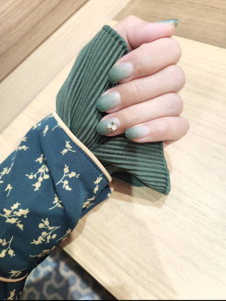 何色すき？暑いけどバテんように…