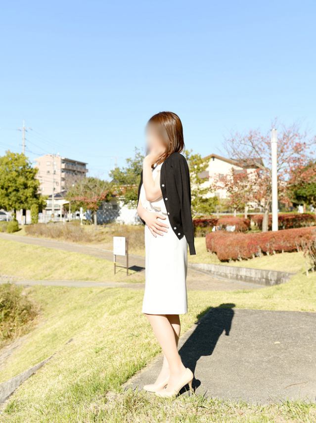 なつき（ｍａｄａｍｅ　Ｌｕｘｅ-ﾏﾀﾞﾑﾗｸﾞｾﾞ-東広島	）